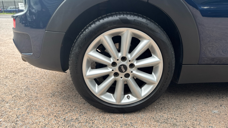 MINI Clubman 2.0 Cooper S ALL4 6dr Petrol Estate